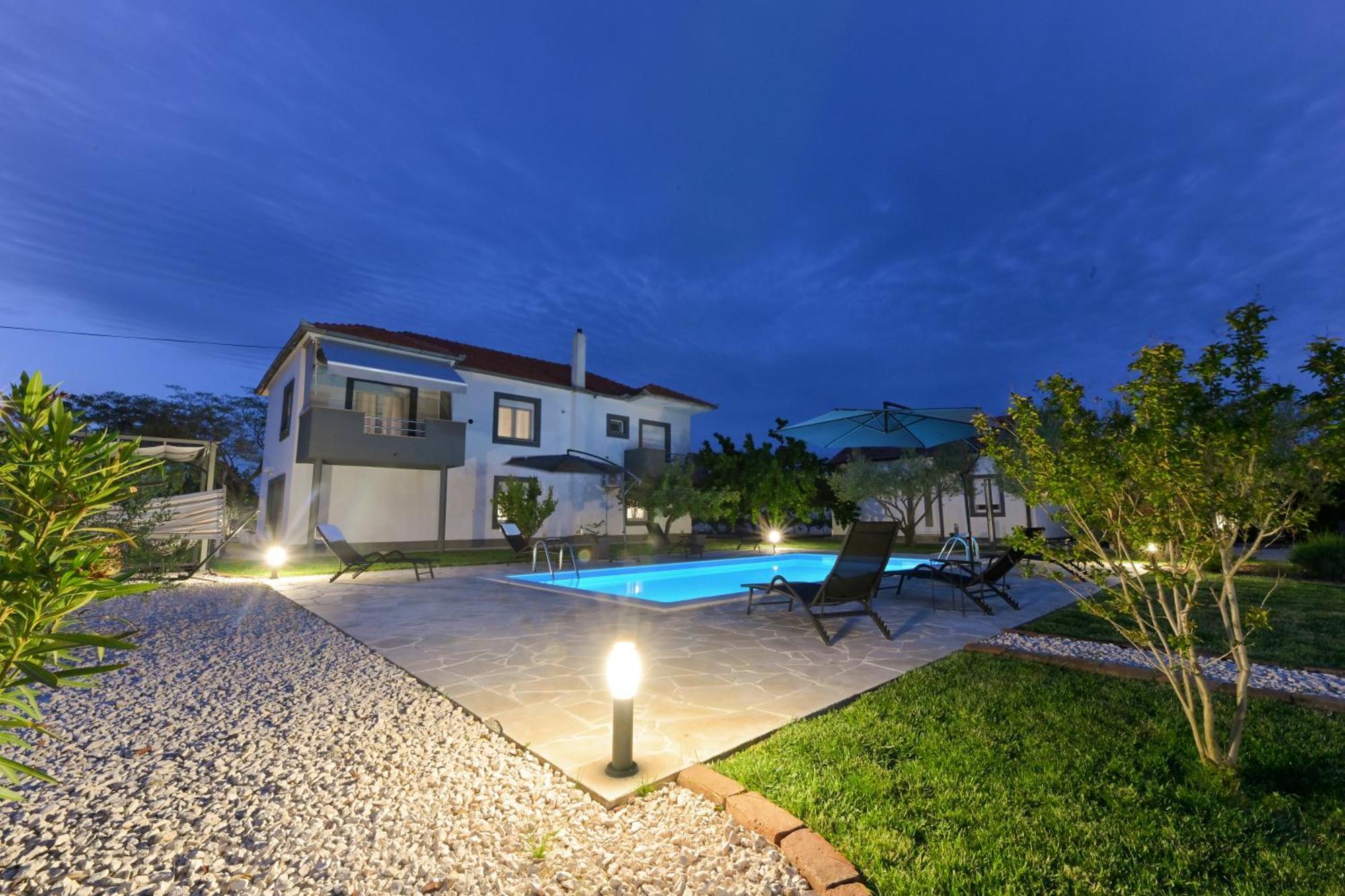 Apartment Amelie - With Pool And Sauna! Galovac  Εξωτερικό φωτογραφία